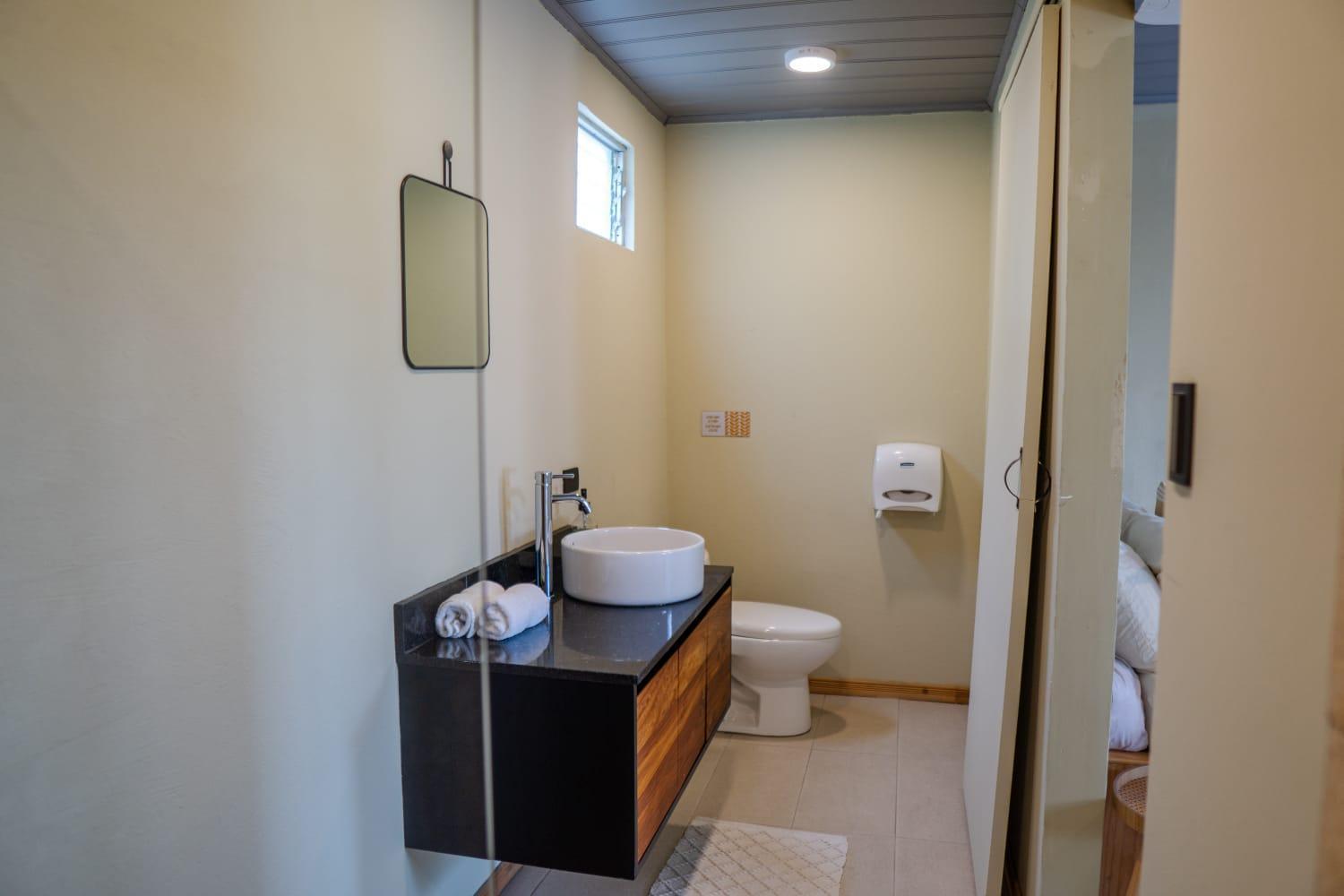 Hotel Y Cabinas Del Tropico Guápiles 외부 사진
